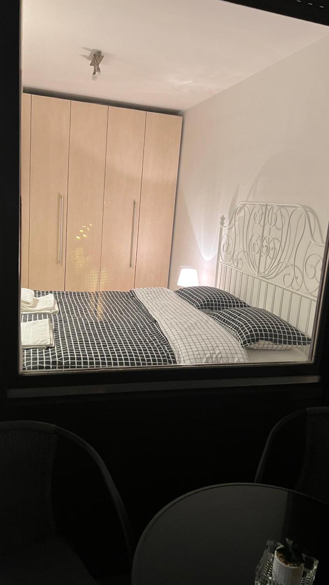 Rocco Apartment-Free Parking&Wifi ザグレブ エクステリア 写真