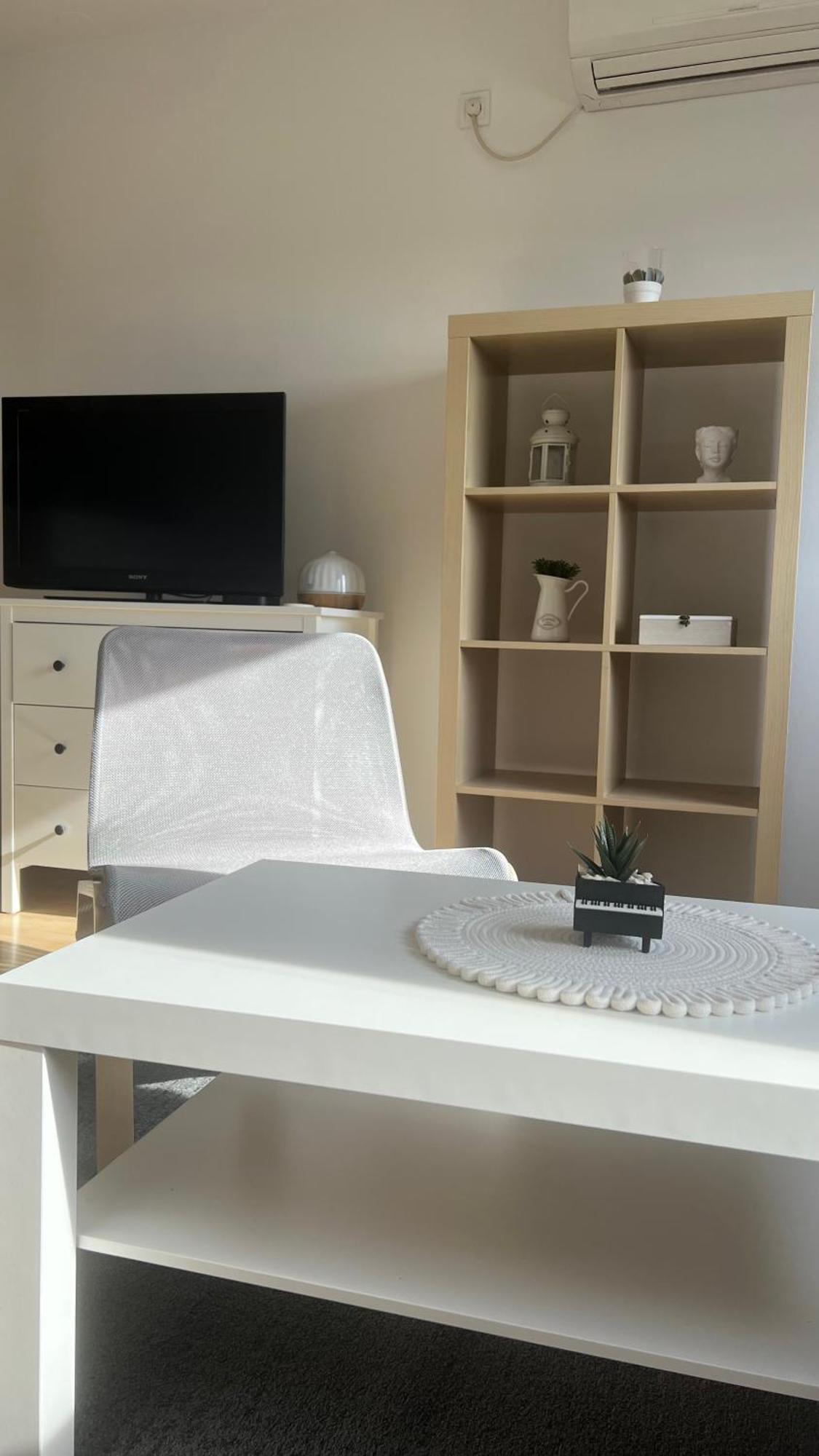 Rocco Apartment-Free Parking&Wifi ザグレブ エクステリア 写真