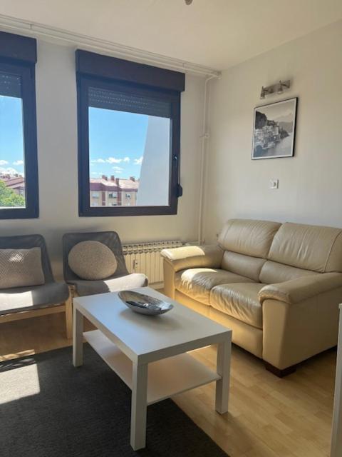 Rocco Apartment-Free Parking&Wifi ザグレブ エクステリア 写真